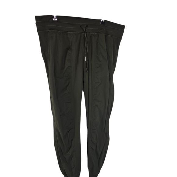 Lululemon dance studio mid rise jogger army green 14 - Picture 3 of 10